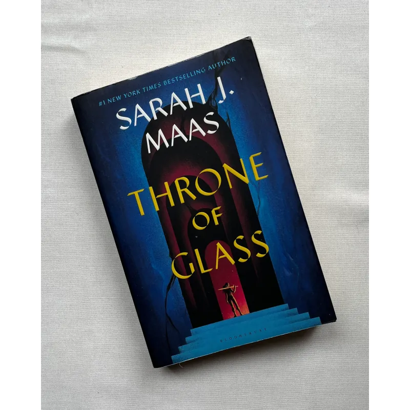 Throne of Glass - Sarah J. Maas   786802