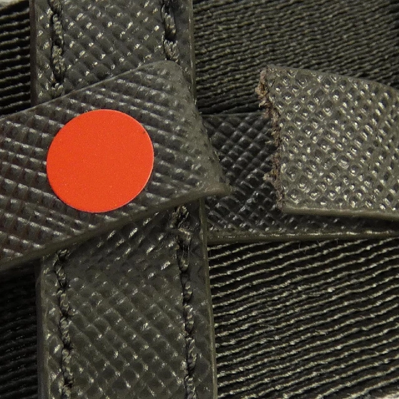 Áo khoác lông vũ PRADA 636204