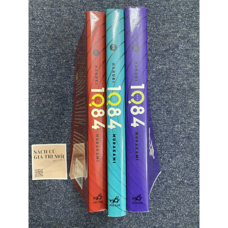 1Q84 - Haruki Murakami 782608