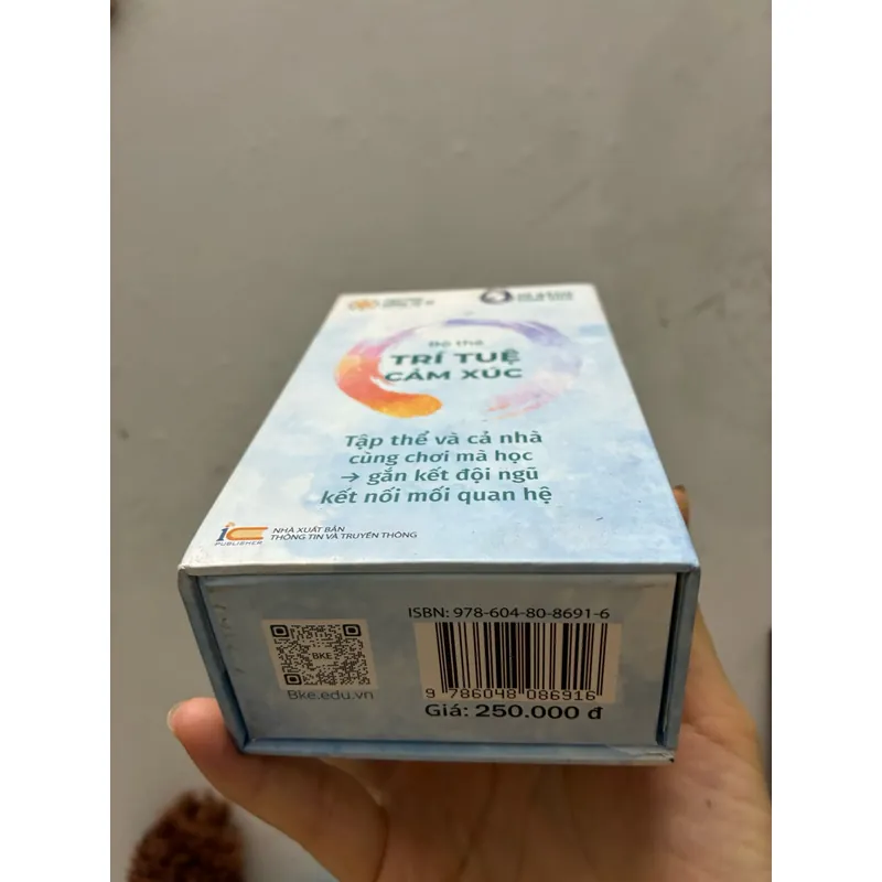 Bộ thẻ trí tuệ cảm xúc- gia đình và doanh nghiệp vừa chơi vừa học 1073864
