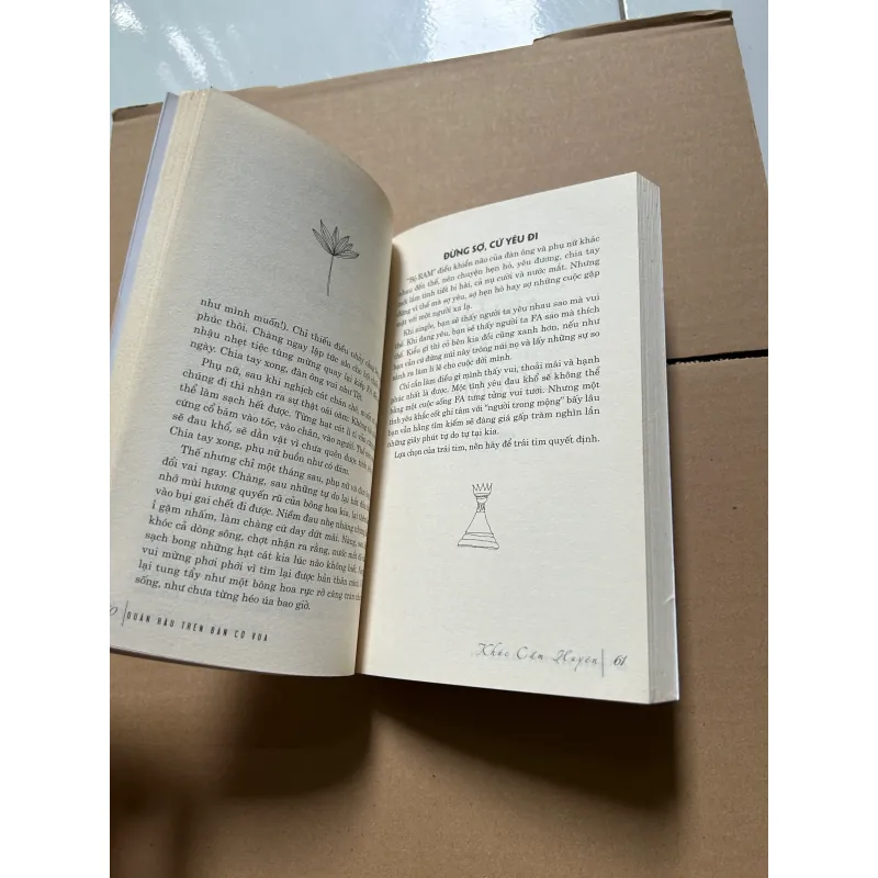 Quân hậu trên bàn cờ vua - Khúc Cẩm Huyên 800181