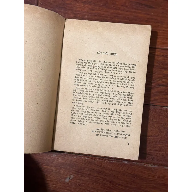 📖 Về hiệu quả công tác tư tưởng (xb 1984) 576690