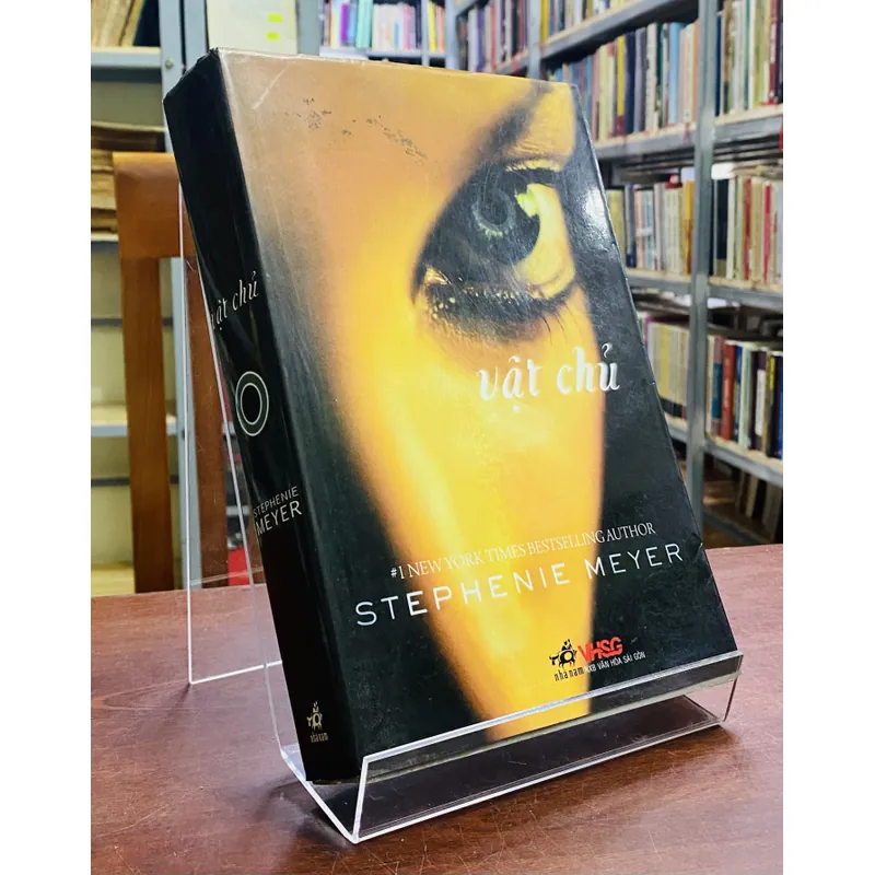VẬT CHỦ - STEPHENIE MEYER 604403