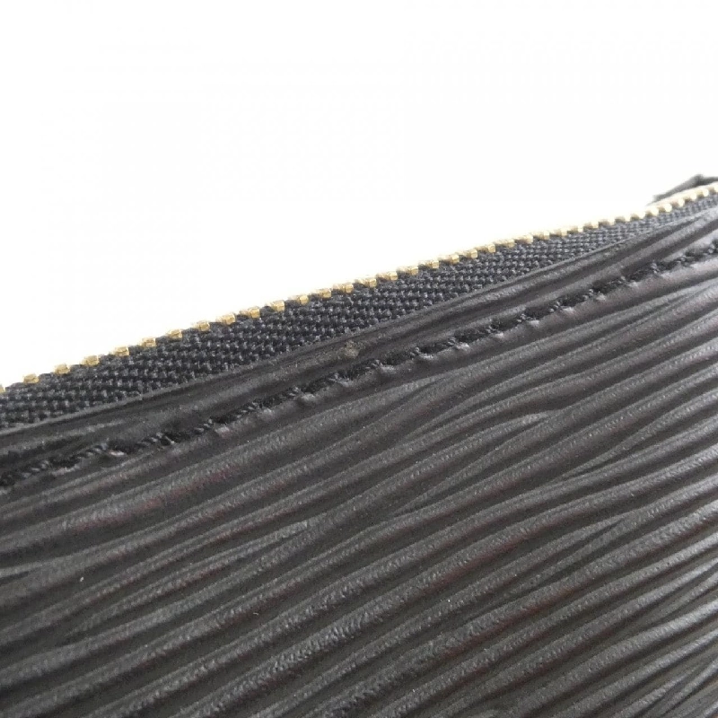 Túi đeo chéo Louis Vuitton Epi Pochette Accessoires 24cm M52942 620942