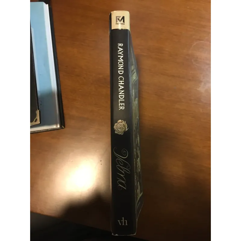 [KINH ĐIỂN - TRINH THÁM] Velma - Raymond Chandler 564849