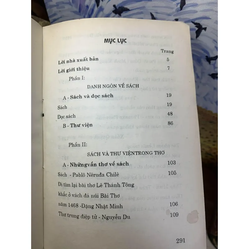 Thơ Và Danh Ngôn Về Sách 739058