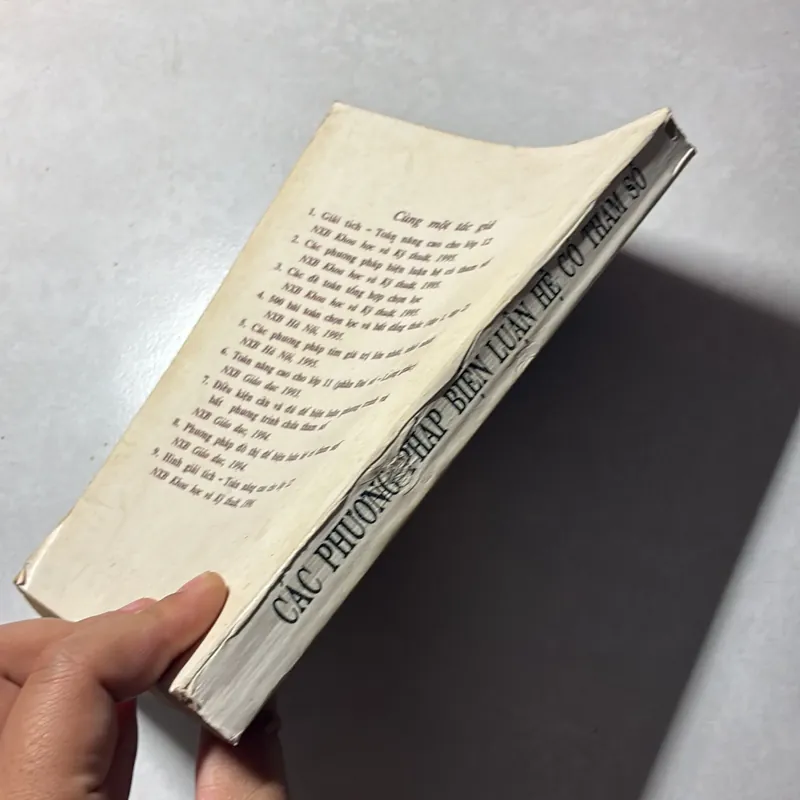 Các phương pháp biện luận hệ có tham số - Phan Huy Khải 740108