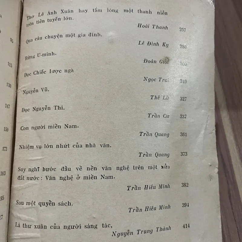 Bình luận văn học - Như Phong - 1972 687509