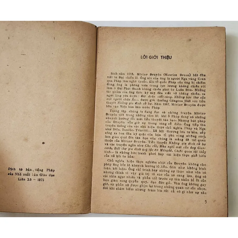 Tiểu thuyết Pháp HOÀNG TỬ ĐEN - Maurice Druon 703670