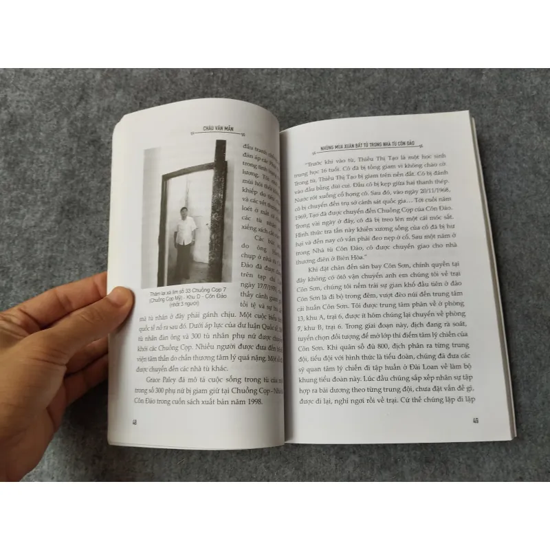 NHỮNG MÙA XUÂN BẤT TỬ TRONG NHÀ TÙ CÔN ĐẢO 700928