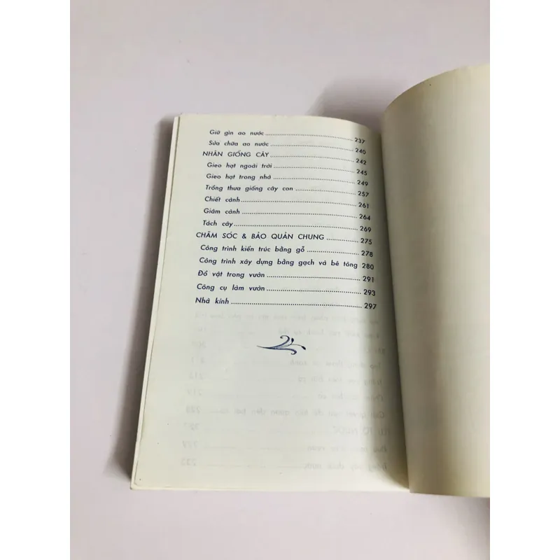 NGHỆ THUẬT LÀM VƯỜN 530564