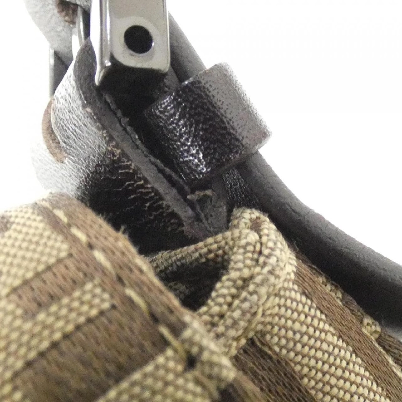 Túi đeo vai Fendi Mamma Baguette 8BR001 NY1 - Hàng hiệu Authentic 801346