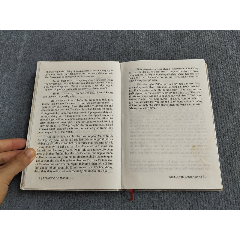 NHỮNG TẤM LÒNG CAO CẢ - ADMONDO DE AMICIS 552797