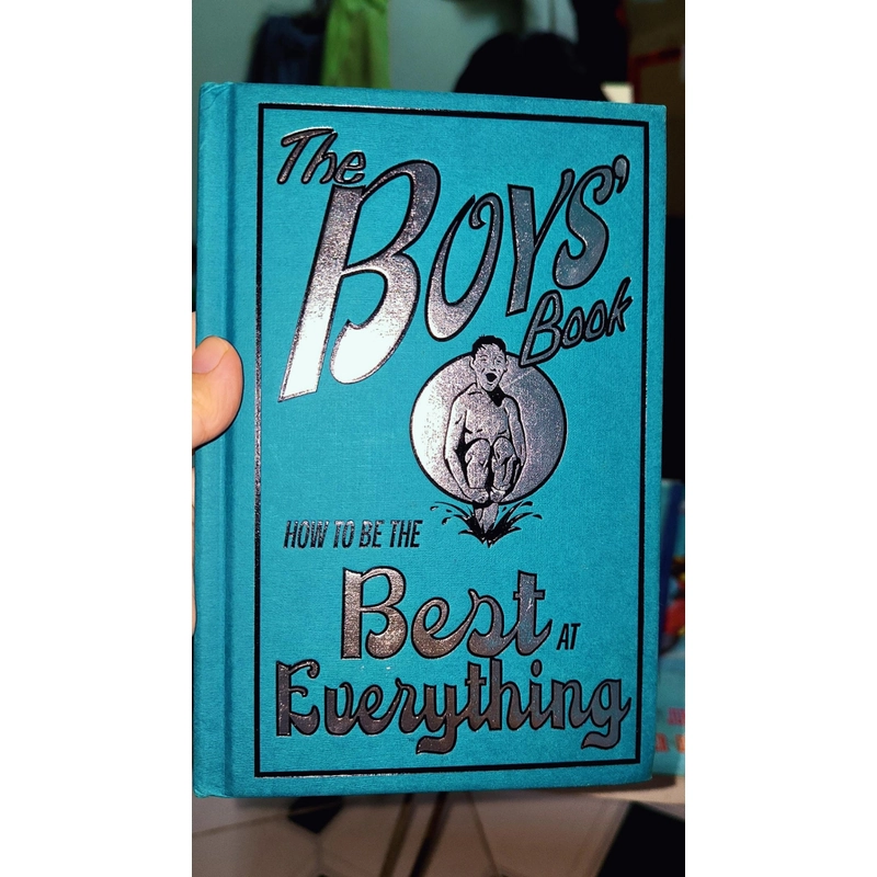 Ngoại văn cẩm nang cho bé trai - The boys' book - bìa cứng mới 495437