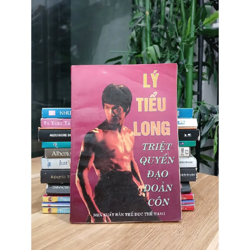 Triệt quyền đạo đoản côn – Lý Tiểu Long (NXB TDTT) 560089