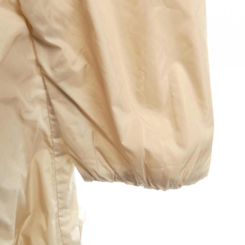 Áo khoác lông vũ MONCLER 638661