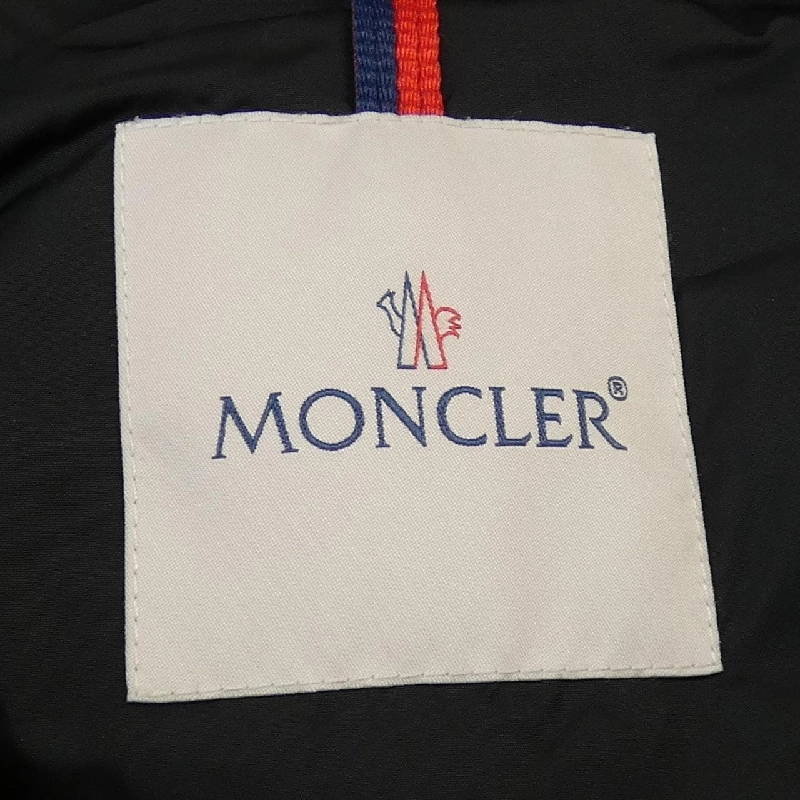 Áo khoác lông vũ MONCLER 639150