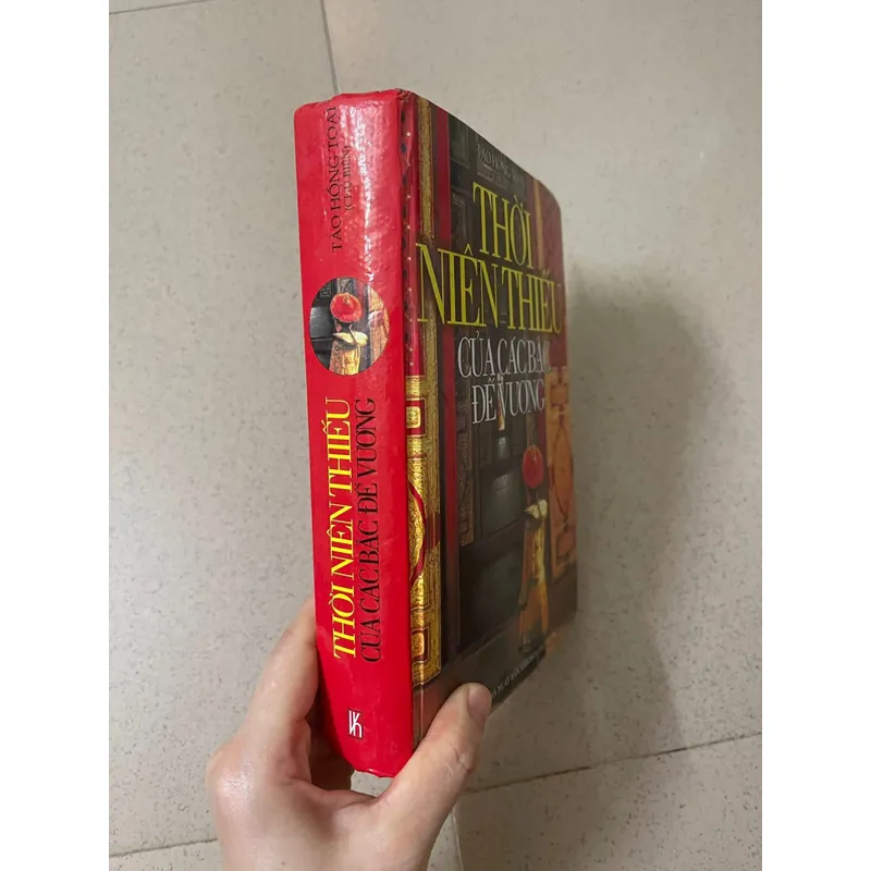 THỜI NIÊN THIẾU CỦA CÁC BẬC ĐẾ VƯƠNG 604934