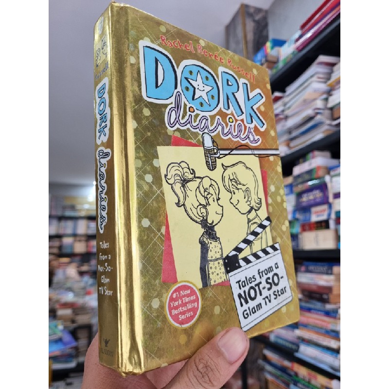 DORK DIARIES : TALE FROM A NOT-SO-GLAM TV STAR - Rachel Renée Russell 140629