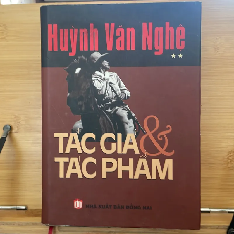 Huỳnh Văn Nghệ Tác giả và tác phẩm 656931