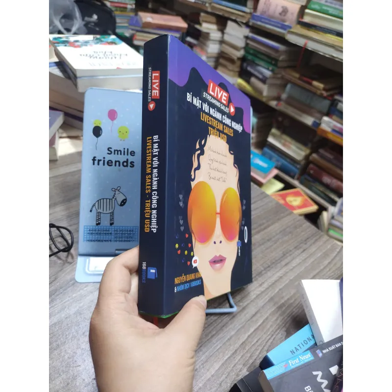 Sách: Bí mật với ngành côngnghieepj Livestream Sale triệu USD 606148