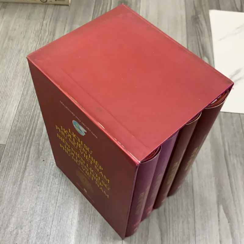 Biên niên lịch sử hội liên hiệp phụ nữ việt nam 1930 - 2012. 4a4 757014