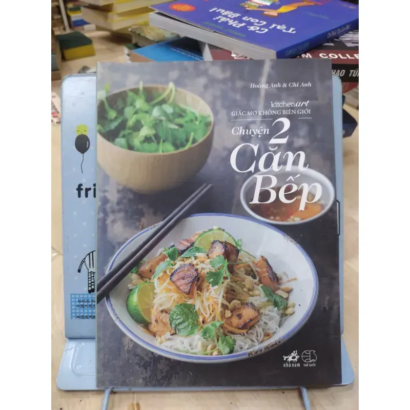 Sách: Chuyện 2 căn bếp - TG: Hoàng Anh và Chi Anh (B1) 934812