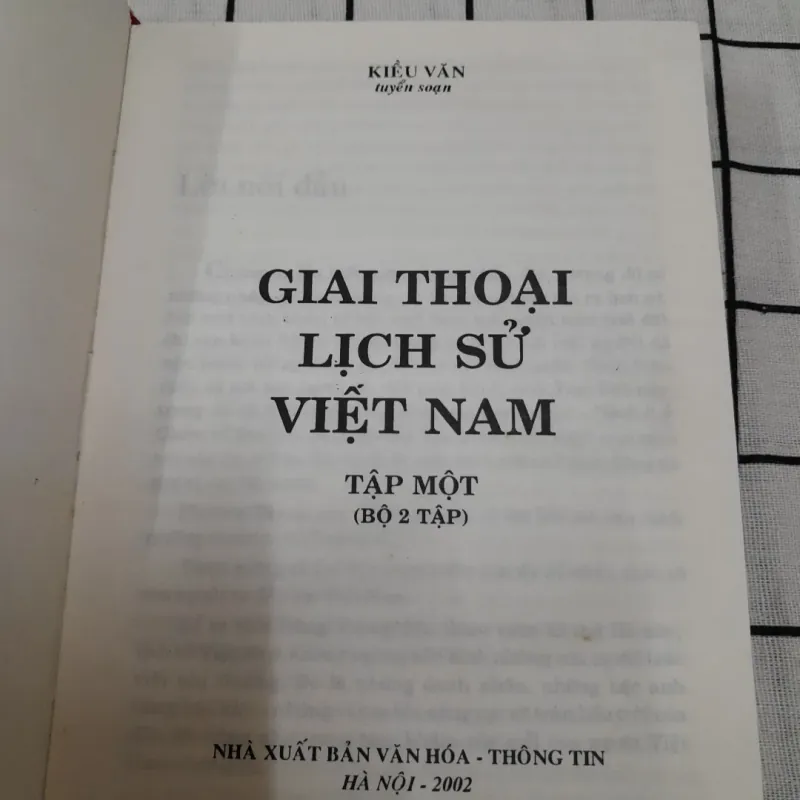 Giai thoại Lịch sử Việt Nam. Tập 1/2.  Tg. Kiều Văn 926861