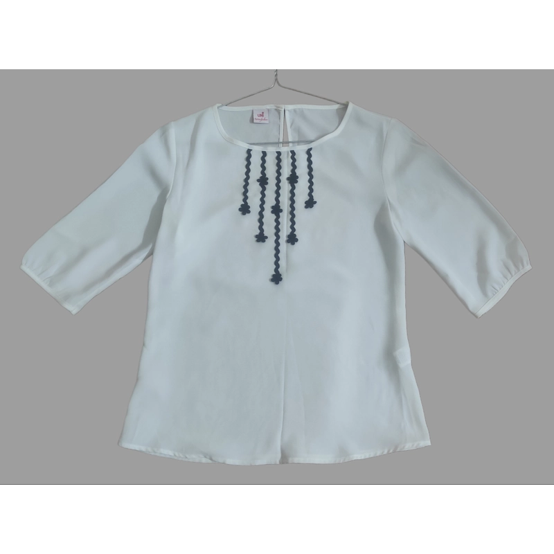 Áo tay lửng size M của Uni korean fashion  485739