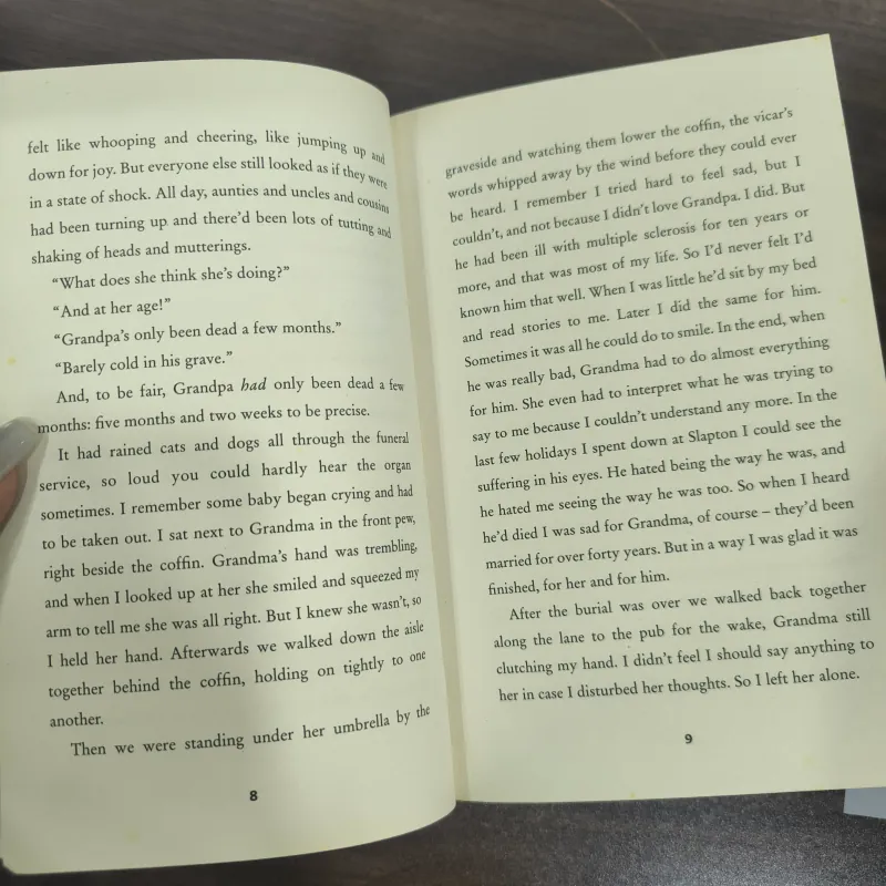 The Amazing Story of Adolphus Tips - Michael Morpurgo  1035377