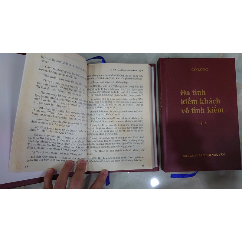 ĐA TÌNH KIẾM KHÁCH VÔ TÌNH KIẾM (Bộ 5 Tập)
- Cổ Long. Đông Hải dịch
 260207