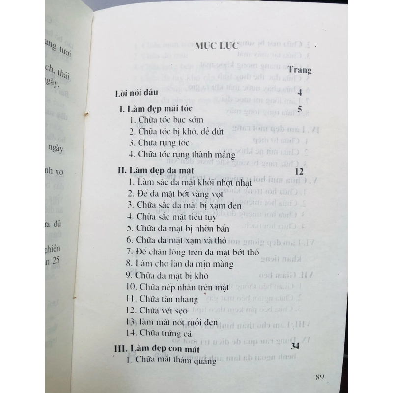 LÀM ĐẸP VÀ DƯỠNG SINH BẰNG RAU QUẢ  - 89 trang, nxb: 2001 320141