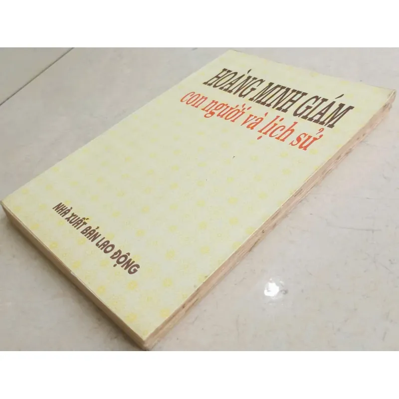 Hoàng Minh Giám: Con người và lịch sử🌻 703910