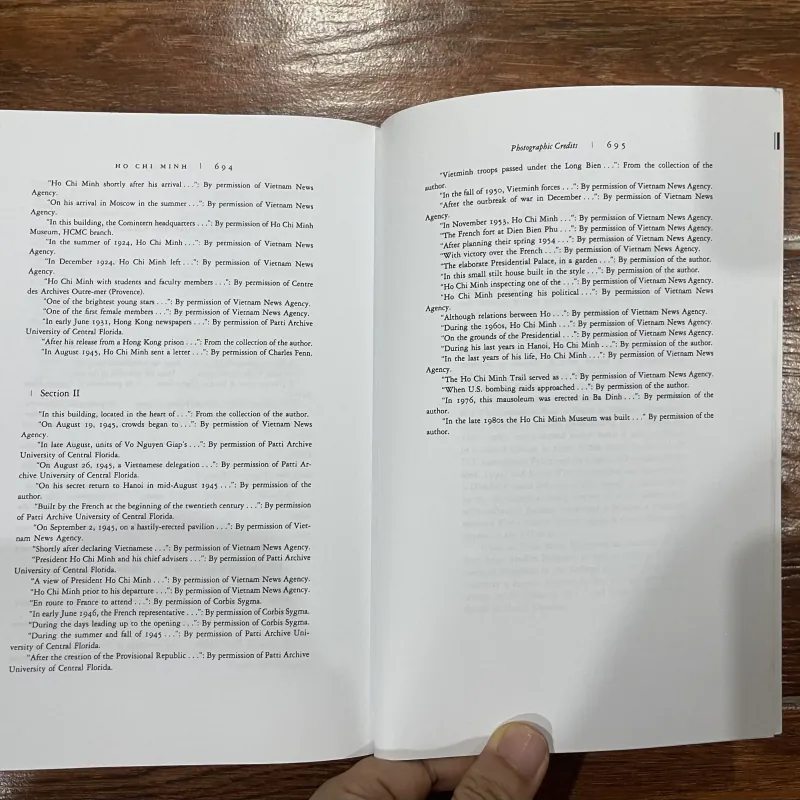 HO CHI MINH A life - William J. Duiker 1018636