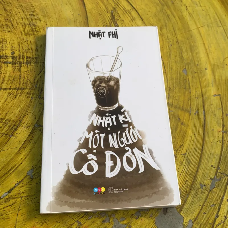 NHẬT KÍ MỘT NGƯỜI CÔ ĐƠN - NHẬT PHI 740339