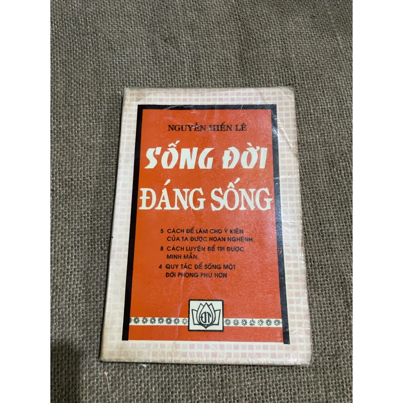 Nguyễn Hiến Lê - Sống đời đáng sống  797071