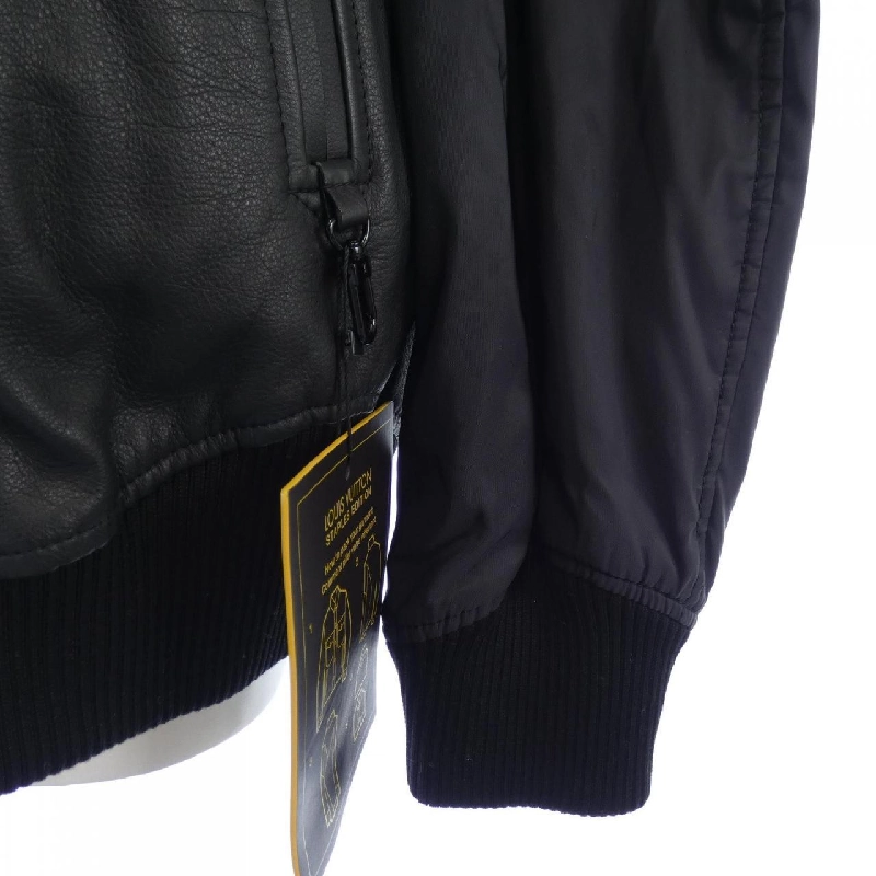 Áo khoác da lộn hai mặt LOUIS VUITTON HIL47WTKV - Hàng hiệu Authentic 892023