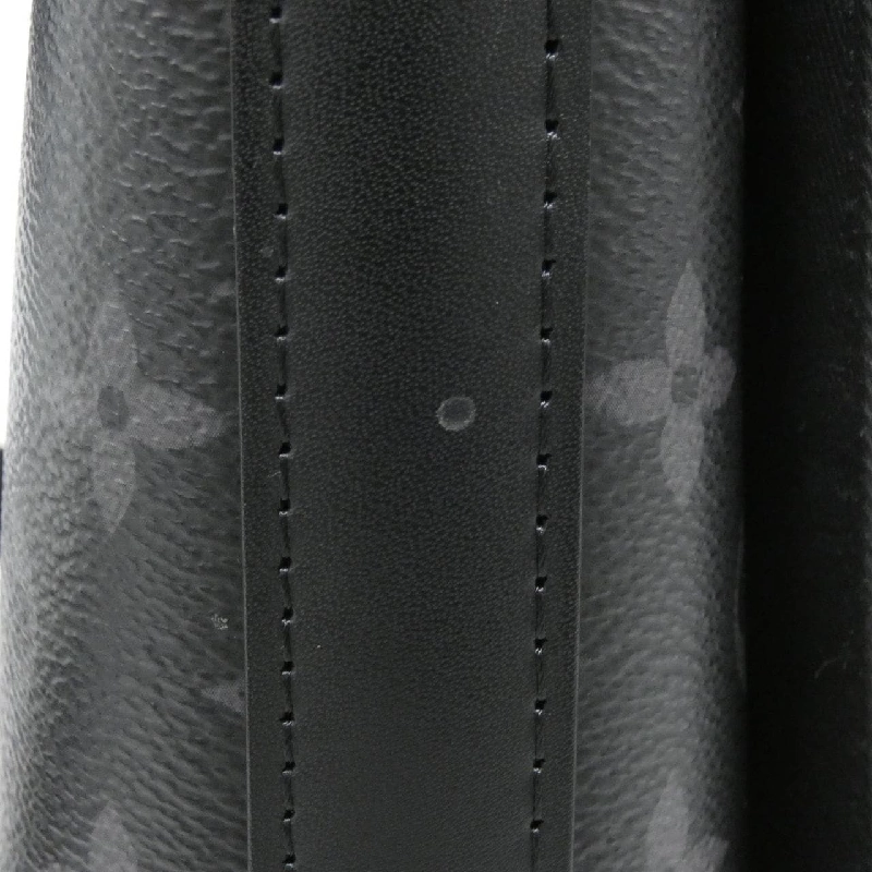 Túi đeo vai Louis Vuitton Monogram Eclipse District PM M45272 - Hàng hiệu Chính hãng 802914