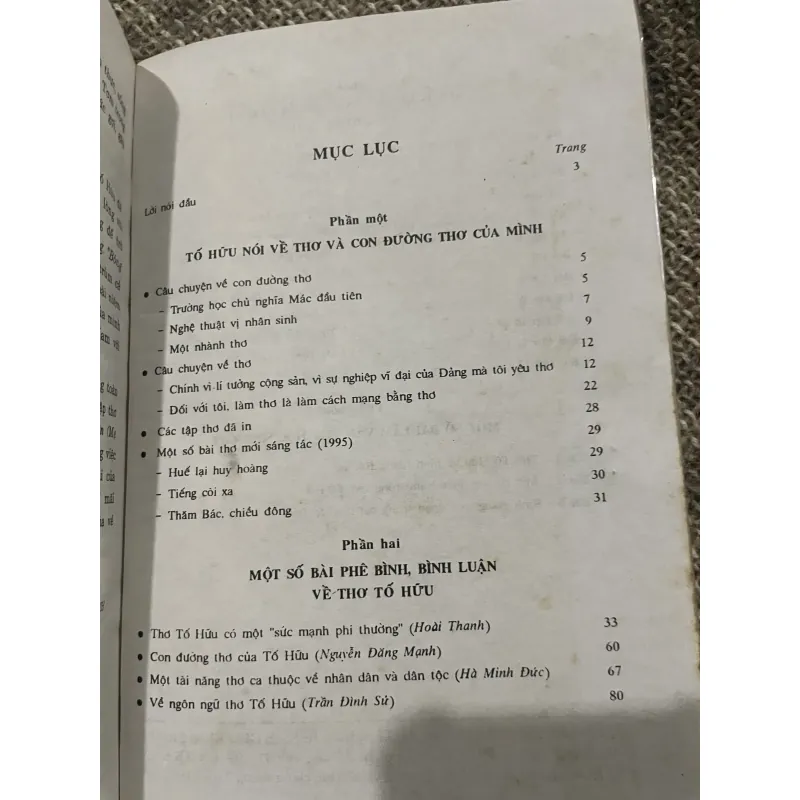 Tố Hữu - phê bình văn học -160 trang  1029517