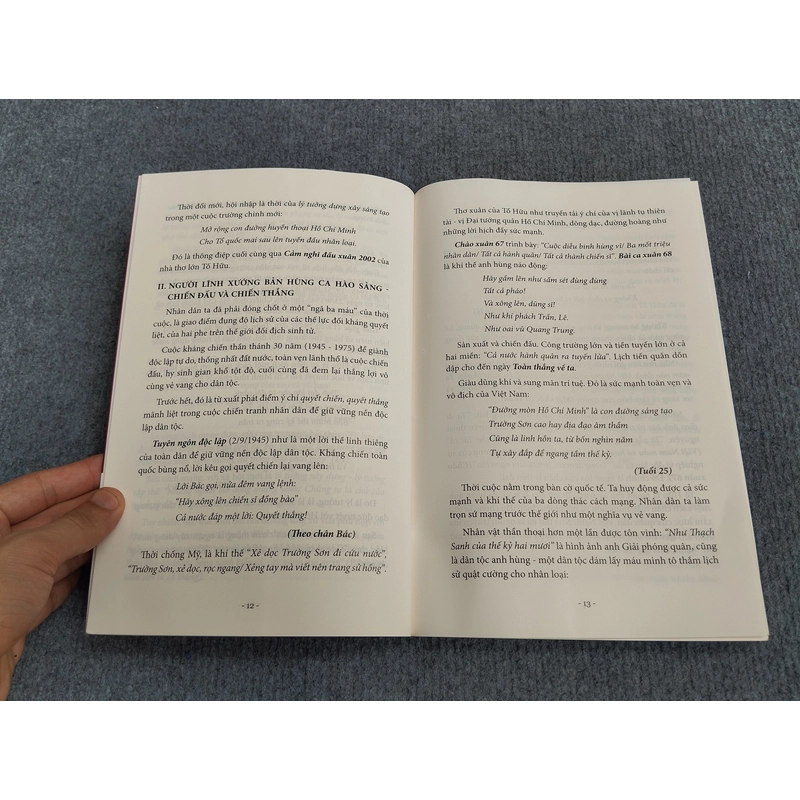 TỐ HỮU - NGỌN CỜ ĐẦU VẺ VANG THƠ CA CÁCH MẠNG 504738