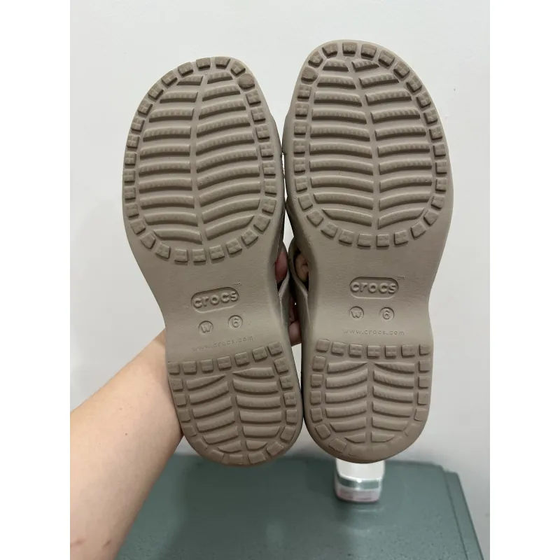 Dép crocs 2hand size w6-36 độ mới cao hình chụp thật 992261