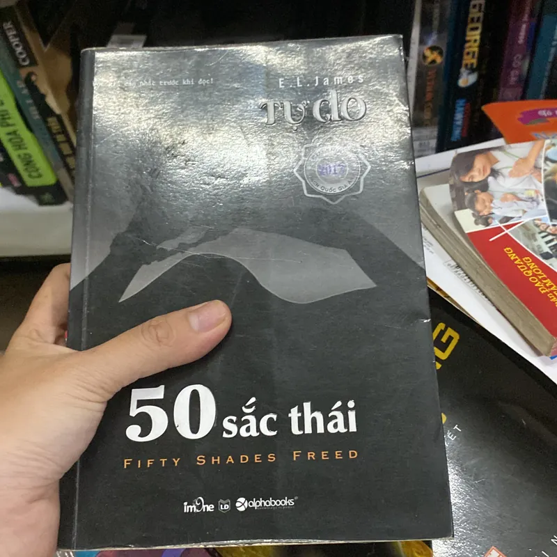 50 Sắc thái Tự do  568619