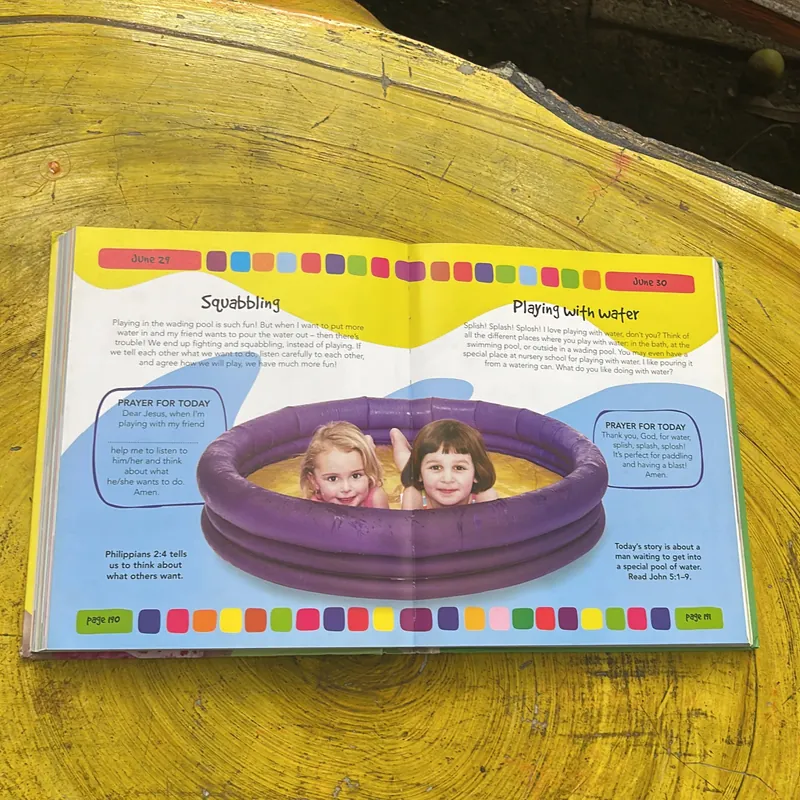 GOD AND ME 365 daily devotions 697874