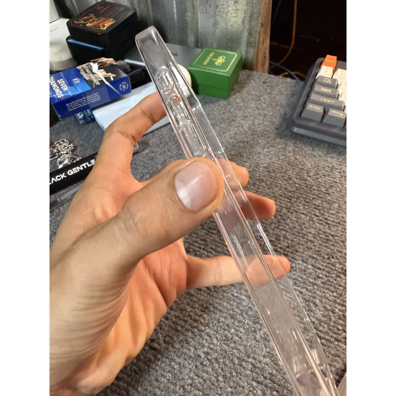 ỐP LƯNG IPHONE 16promax CHỐNG Ố VÀNG cũ 662448