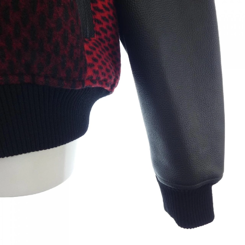 Áo khoác LOUIS VUITTON HRL83EBQV - Hàng hiệu Authentic 895945