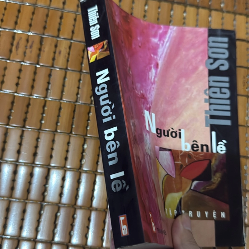 Người bên lề - Thiên Sơn 476469