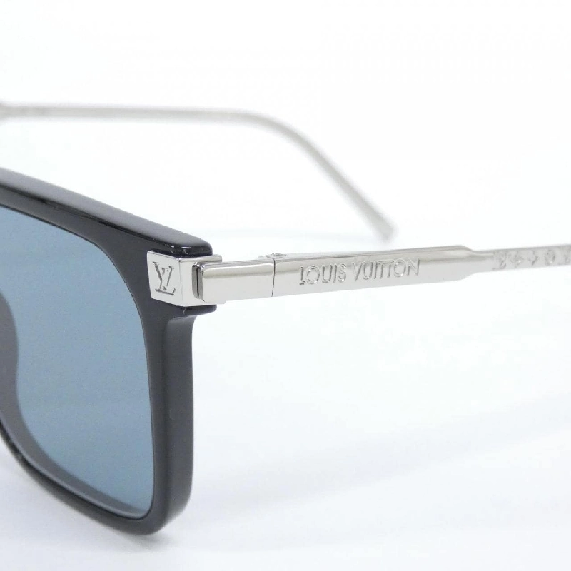 Louis Vuitton LV Rise Square Z1667E Kính mát - Hàng hiệu Chính hãng 808138