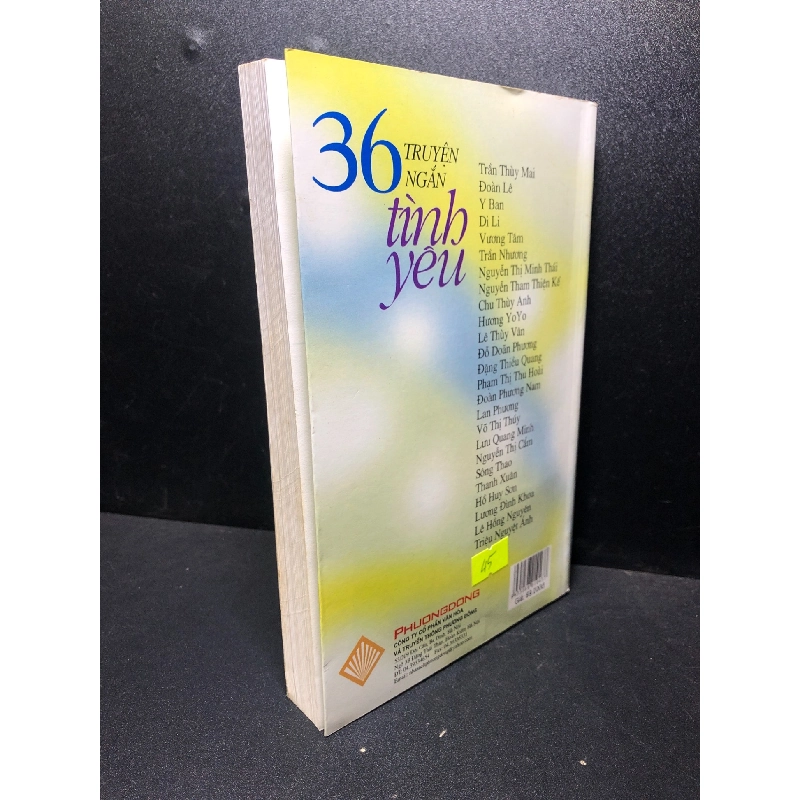 36 truyện ngắn tình yêu 2009 mới 85% ố nhẹ ( văn học , truyện ngắn ) HCM2812 912714