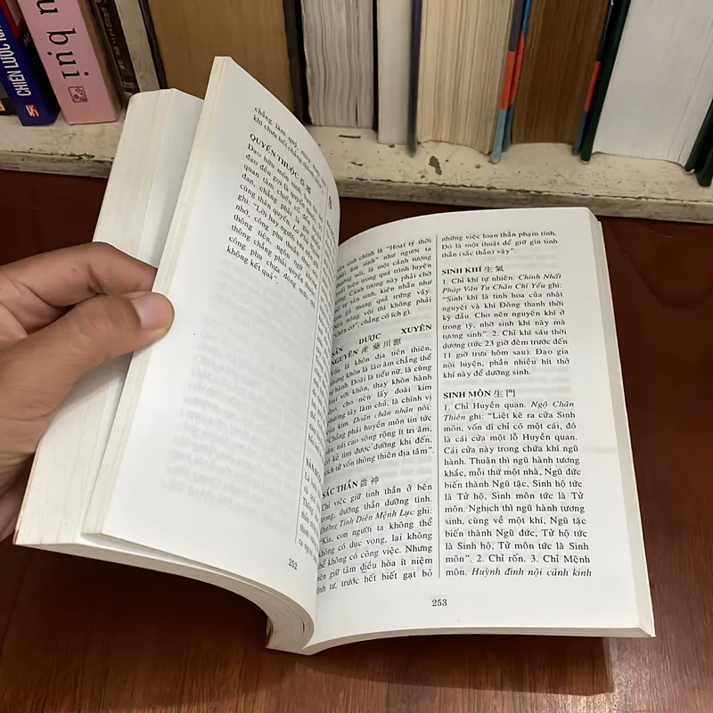 II Sách Phật Giáo: Từ Điển Thuật Ngữ Đạo Giáo - Tấn Tài, Phước Đức - 2006 573452