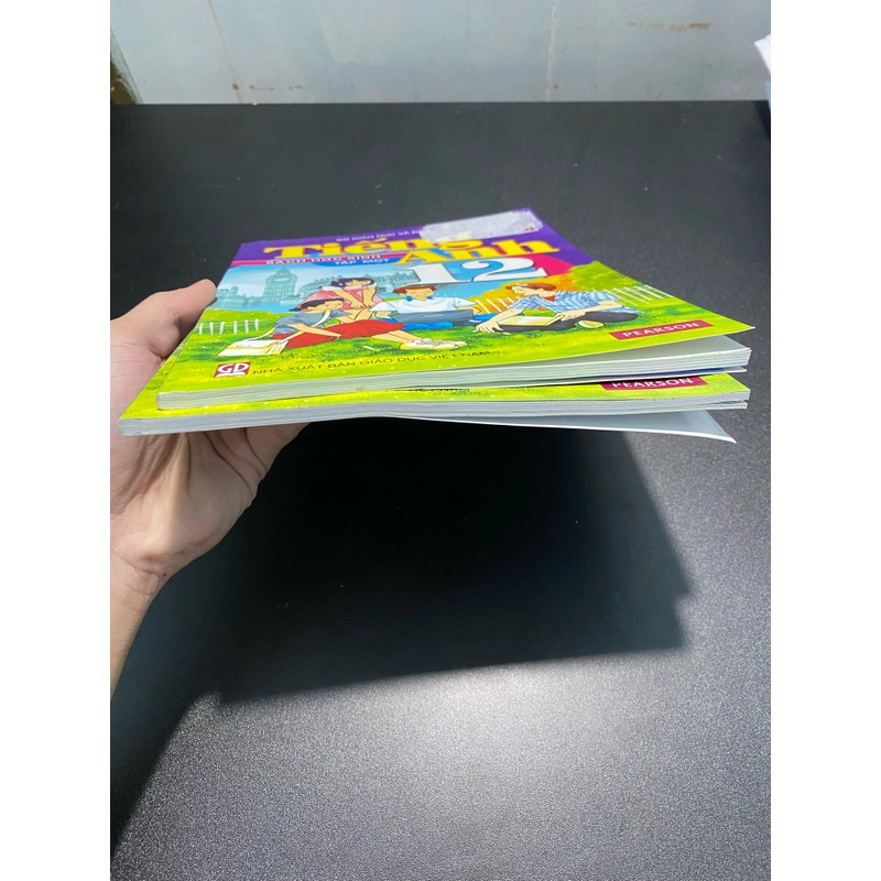 Sách Tiếng Anh lớp 12 (Tập 1 và 2) + Đĩa CD 358228